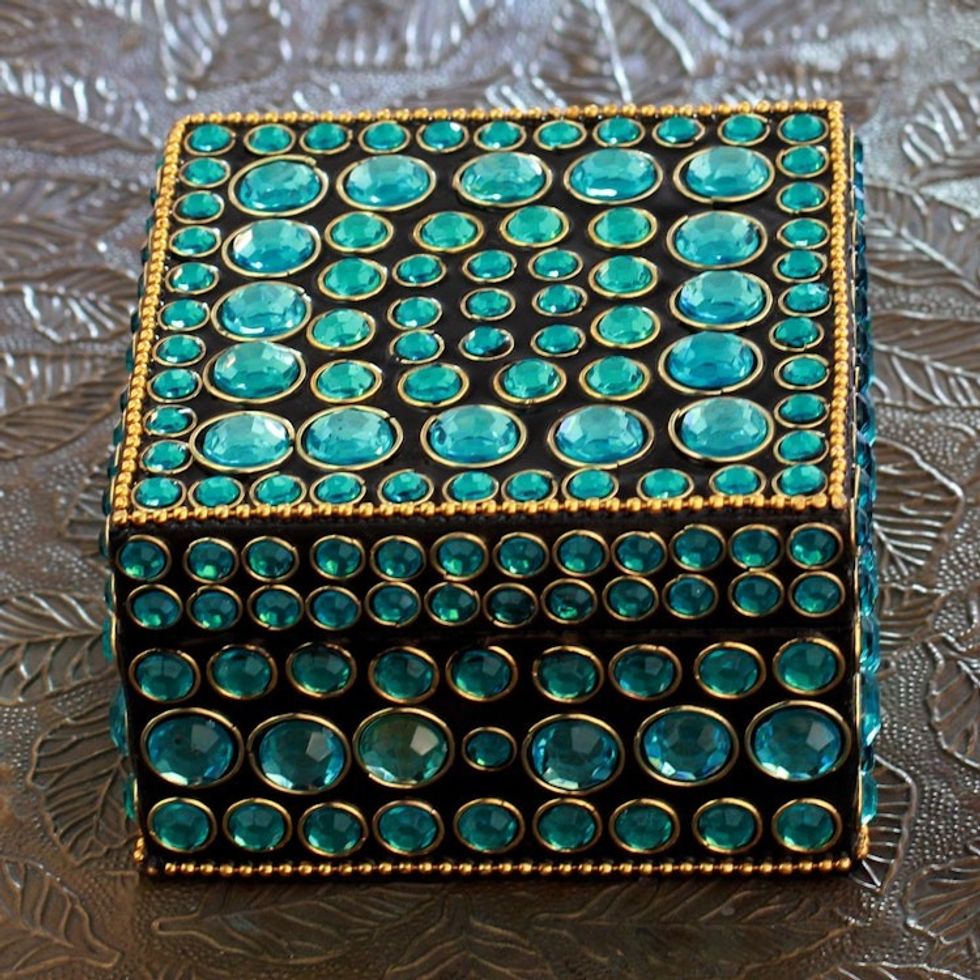 Bejeweled box 'Aqua Glitz'