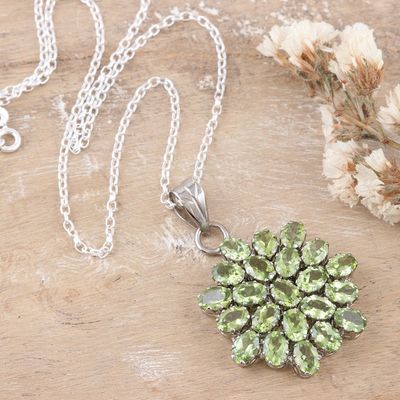 Alternate image for Sterling Silver Pendant Necklace with 22-Carat Peridot Gems Forest Brilliance