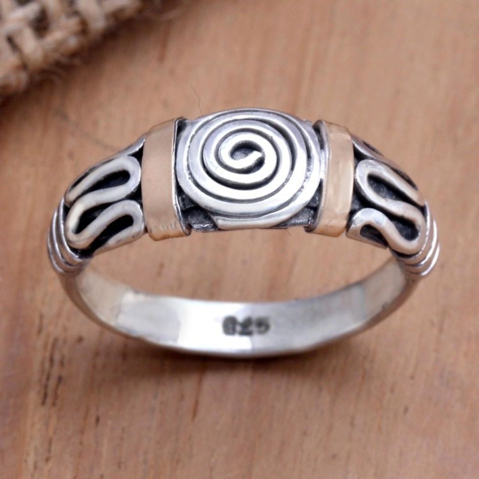 Gold-Accented Spiral-Motif Cocktail Ring 'Ancient Motif'