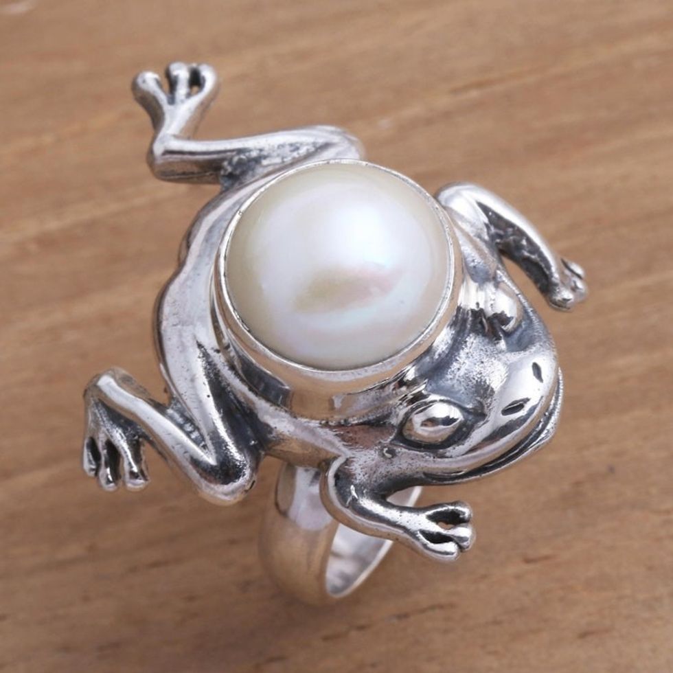 Cultured Pearl and Sterling Silver Frog Ring 'Free-Spirited Frog'