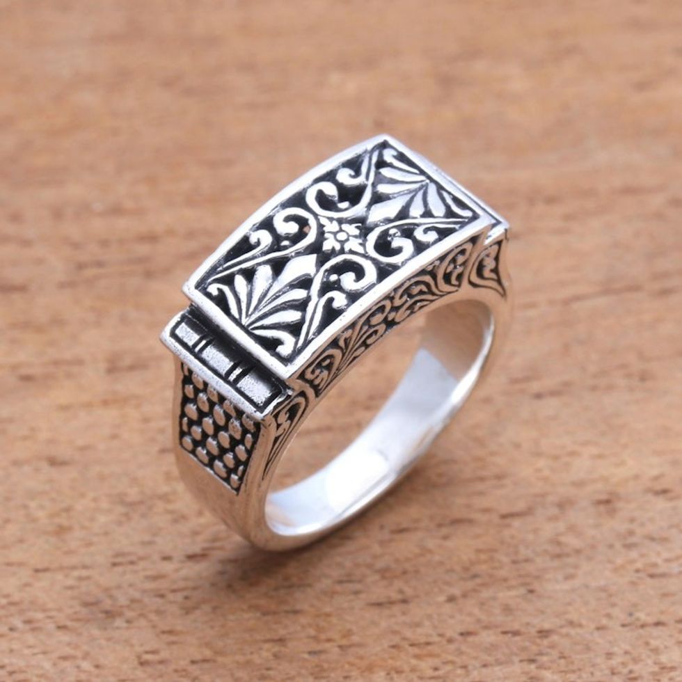 Vine Pattern Sterling Silver Signet Ring Crafted in Bali 'Extraordinary Vines'