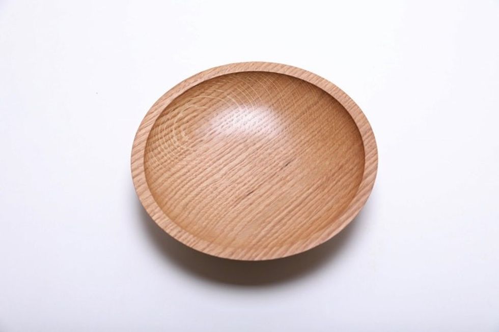 #2043 Small Quartersawn White Oak Wooden Bowl 7 1/8" X 1 5/8"