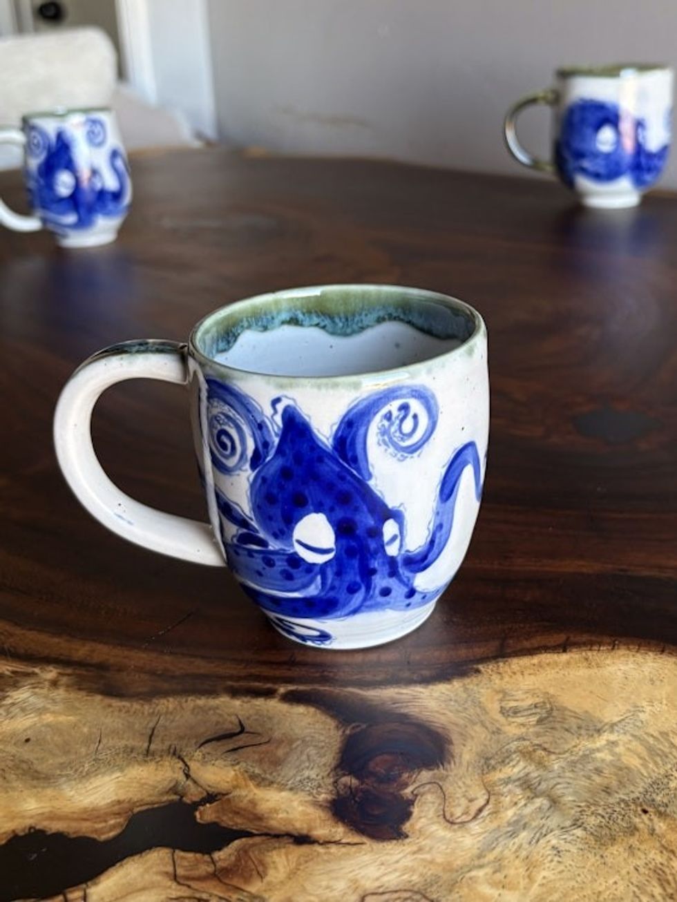 Hand-painted octopus mug 2 - porcelain and cobalt