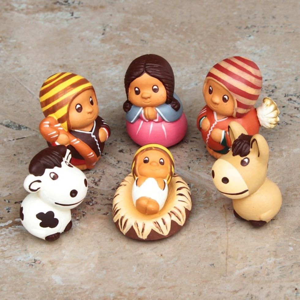 Handcrafted 7 Piece Nativity Scene Set Ceramic Sculptures 'Happy Welcome'