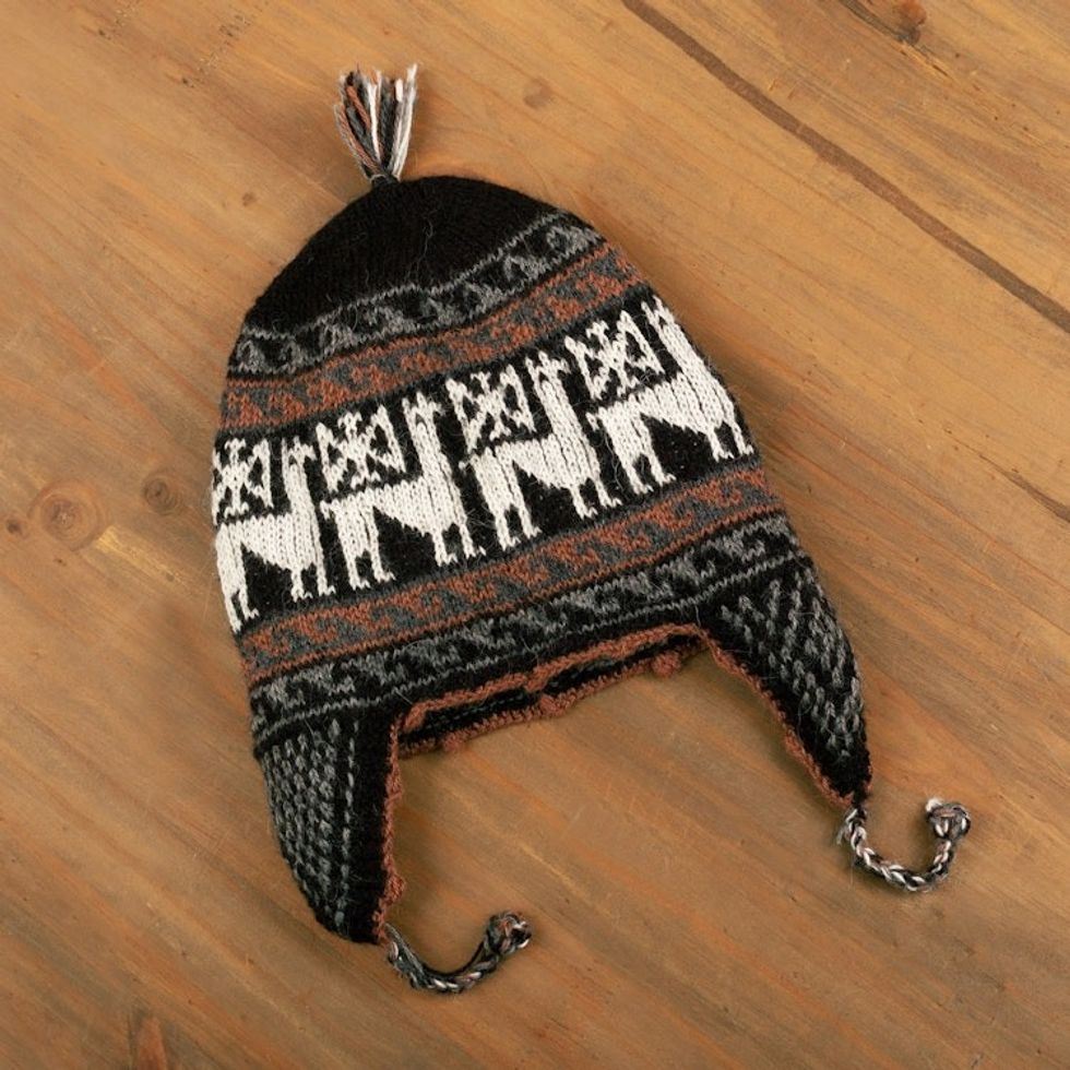 Alpaca Blend Chullo Hat with Llama Patterns in Black Hues 'Llama Silhouette in Black'