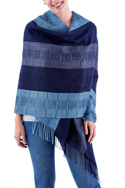 Alternate image for Alpaca Wool Patterned Shawl Huancayo Blues