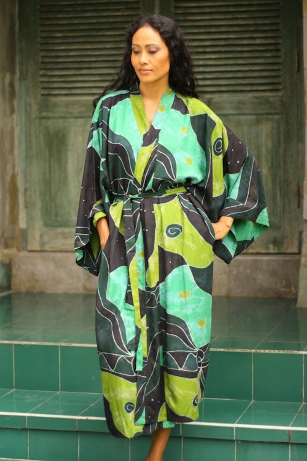 Women's Fair Trade Batik Robe 'Emerald Birds'