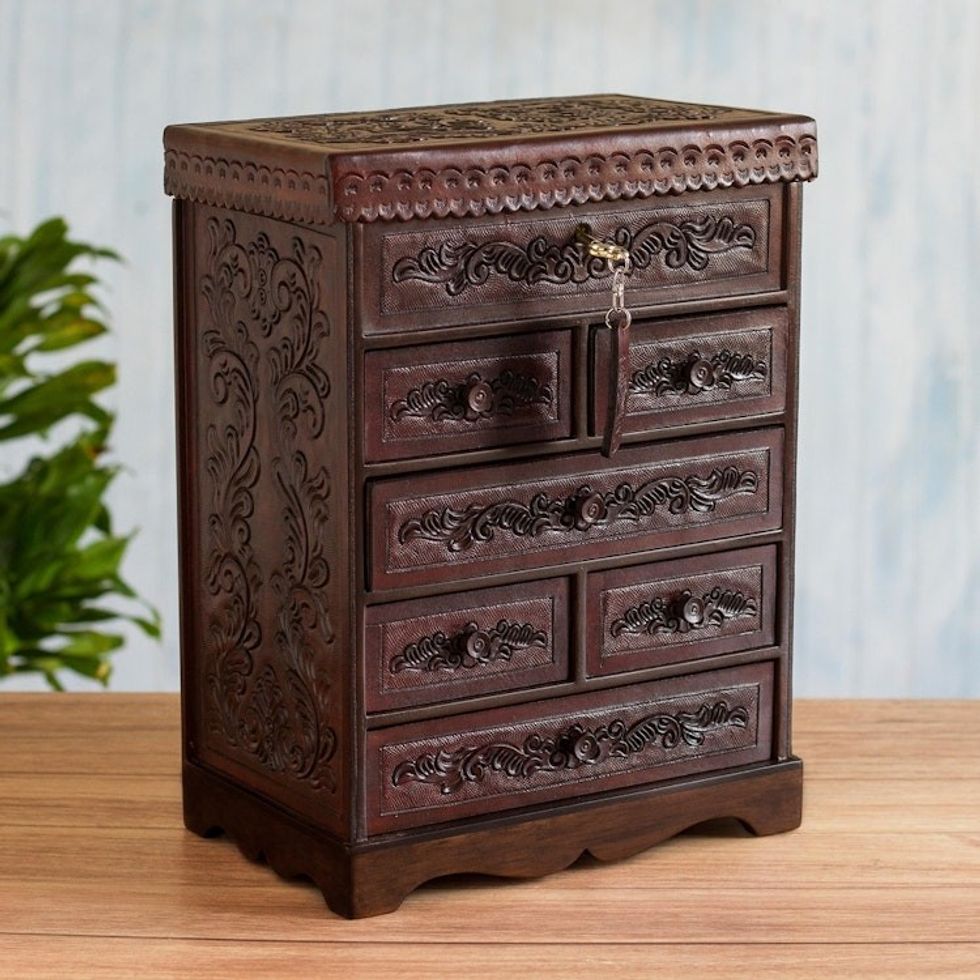 Hand Crafted Leather Jewelry Chest 'Colonial Flowers'