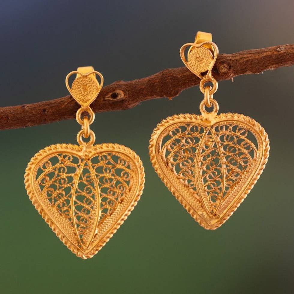 Artisan Crafted Heart Shaped Gold Filigree Earrings 'Lace Sweetheart'
