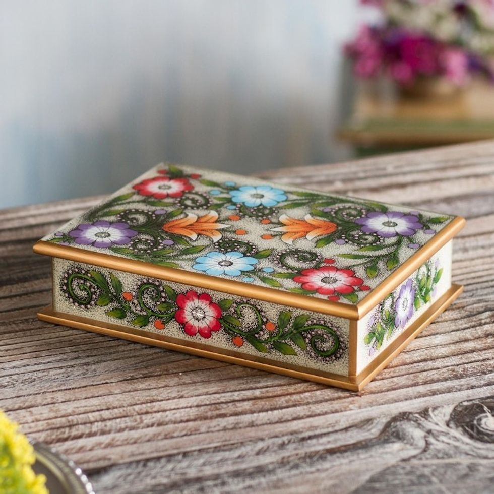 Colorful Reverse-Painted Glass Decorative Box from Peru 'Margarita Garden in White'