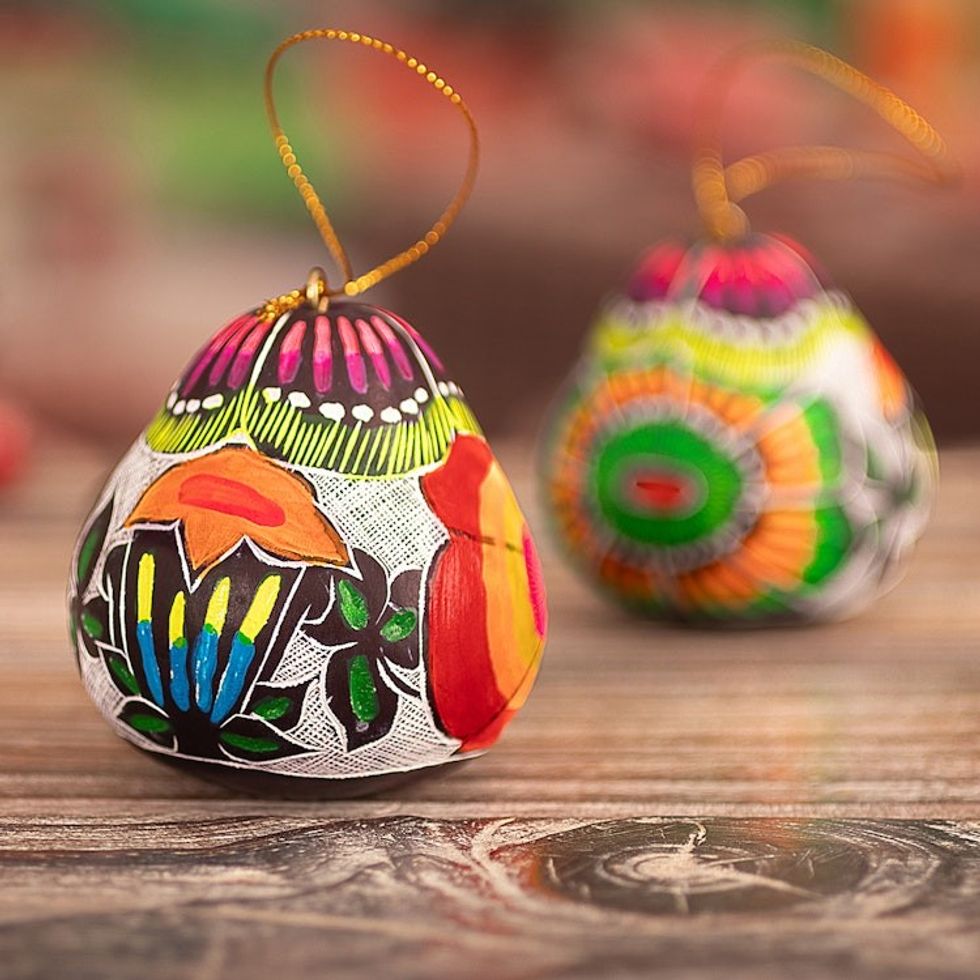 Spring-Themed Andean-Made Hand-Painted Dried Gourd Ornament 'Harmonious Garden'