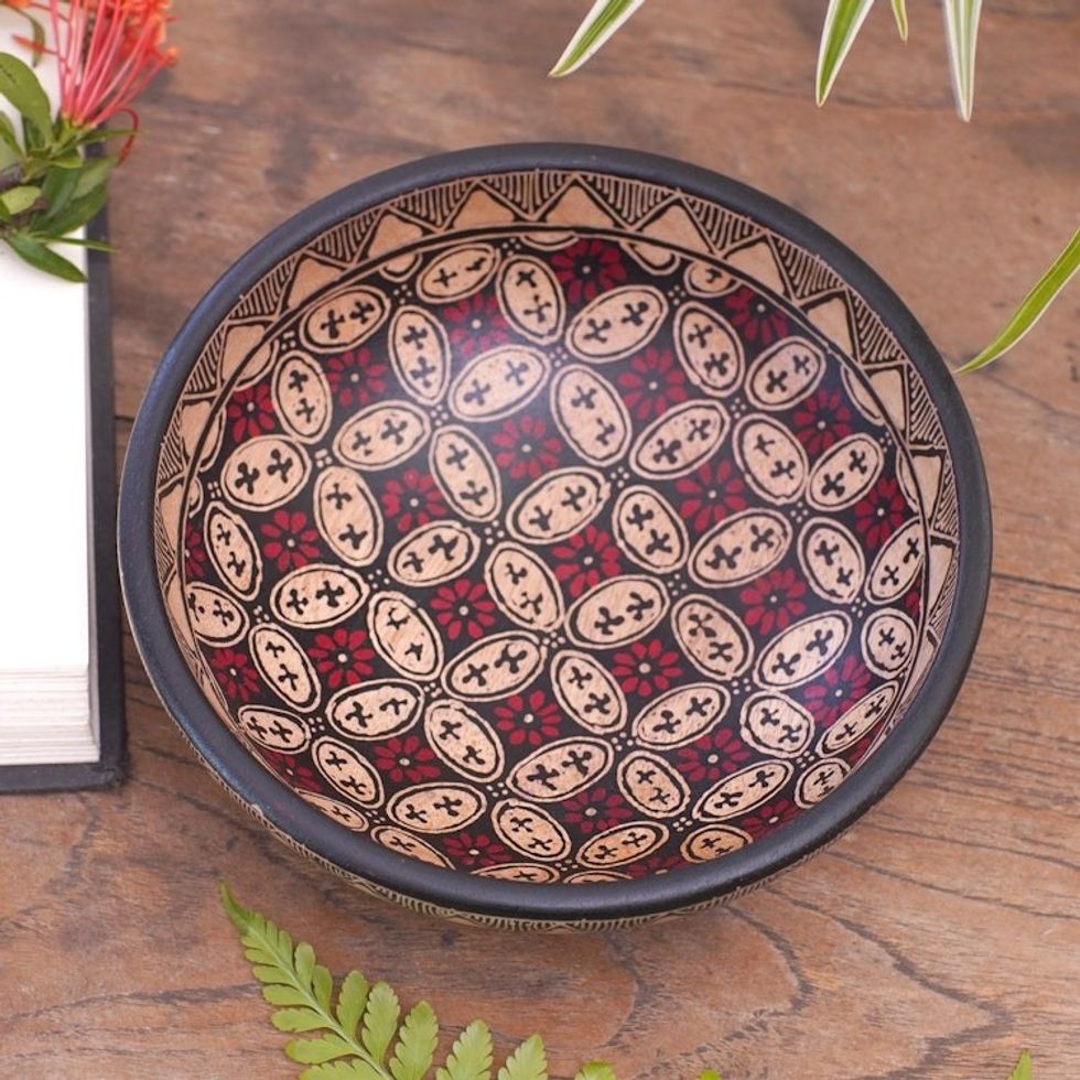 Indonesian Batik Wood Decorative Bowl 'Truntum Parade'
