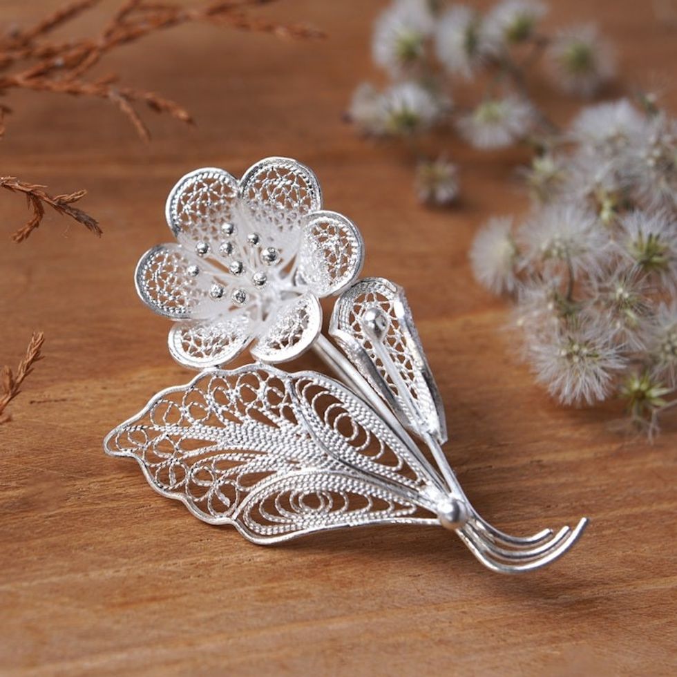 Sterling silver brooch pin 'Silver Allamanda'