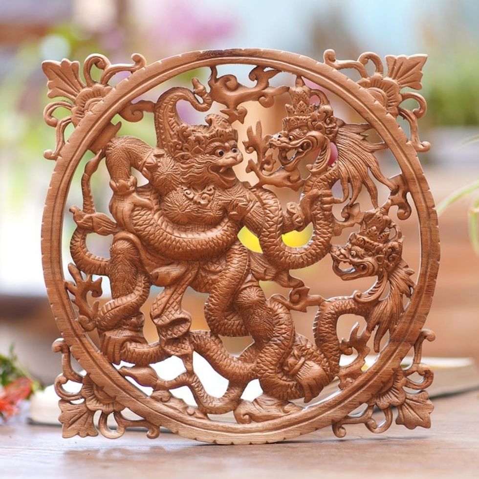 Suar Wood Relief Wall Panel Hanoman and Dragon Battle 'Hanoman Battle'