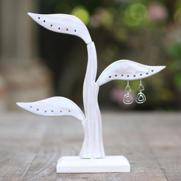 Alternate image for White Jempinis Wood Leaf-Themed Jewelry Holder 10 Inch Daun Salam in White