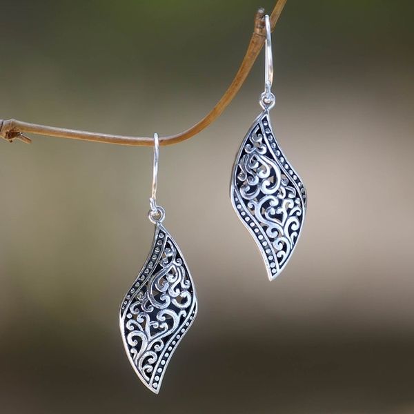 Alternate image for Ornate Leaf Theme Balinese Sterling Silver Artisan Earrings Voluptuous Leaf