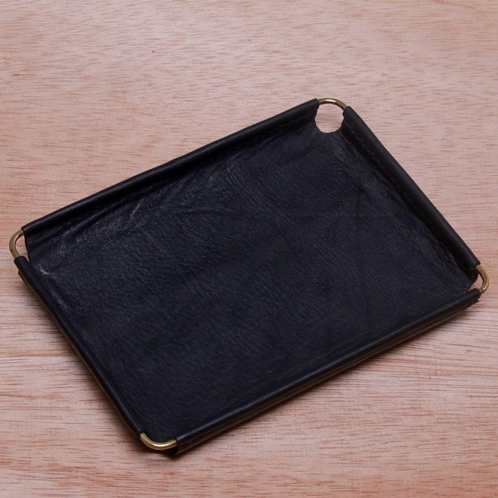 Javanese Handcrafted 6.5 Inch Black Leather Catchall 'Java Black'