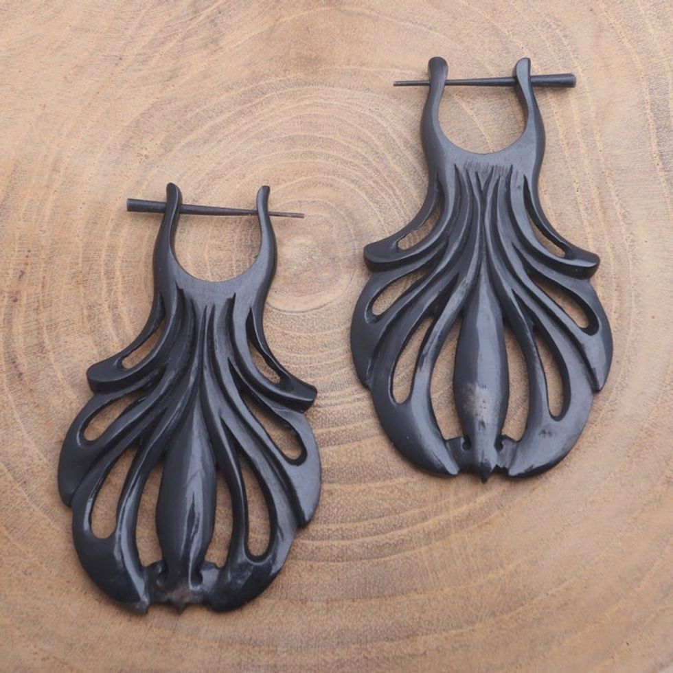 Hand Carved Water Buffalo Horn Shell Motif Hoop Earrings 'Graceful Fanfare'