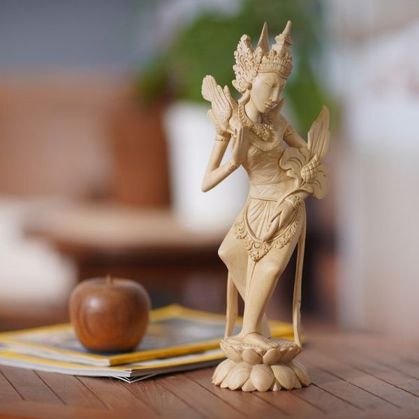 Alternate image for Wood statuette Goddess Sri Pudak