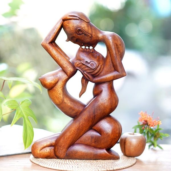 Alternate image for Romantic Wood Sculpture Upside-down Kissing