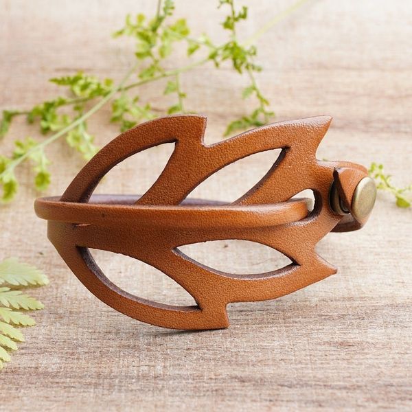 Alternate image for Brown Leather Wristband Bracelet Lucky Leaf