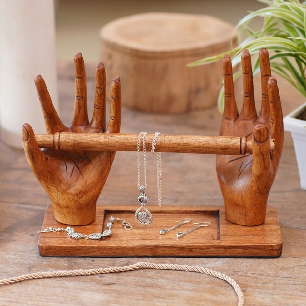 Handmade Jempinis Wood Jewelry Display 'Holding Memories'