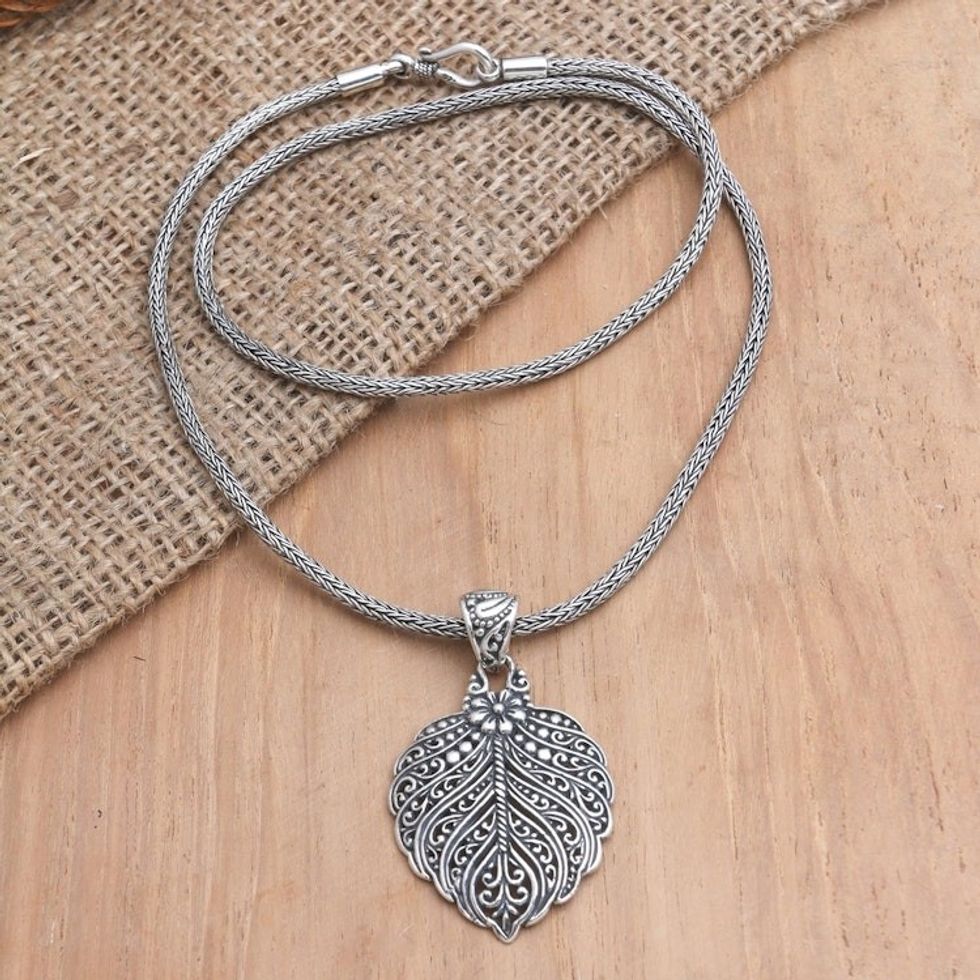 Sterling Silver Pendant Necklace with Leaf Motif 'Autumn Again'