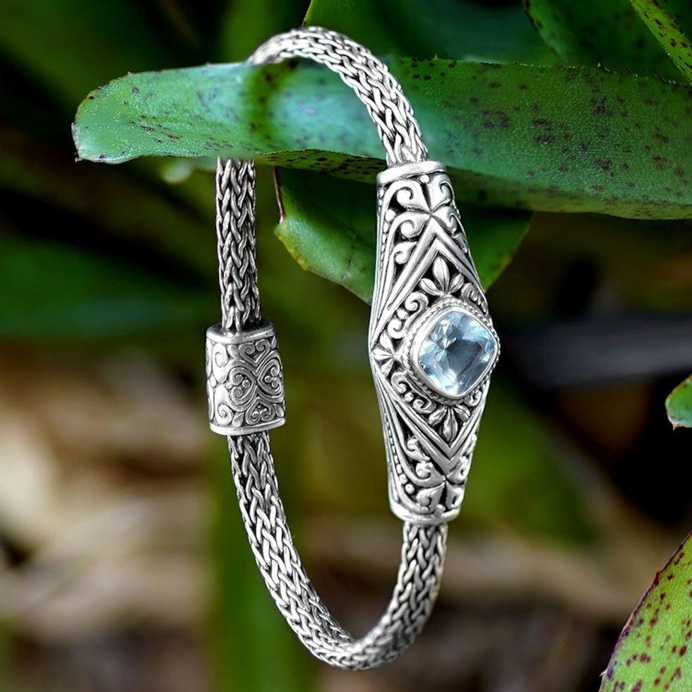 Traditional Faceted Five-Carat Blue Topaz Pendant Bracelet 'Open Your Eyes'
