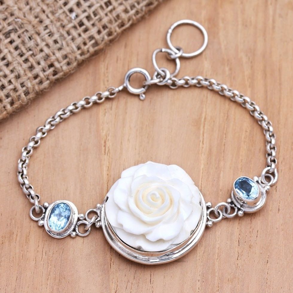 Blue Topaz Rose-Motif Pendant Bracelet 'Winter Rose'
