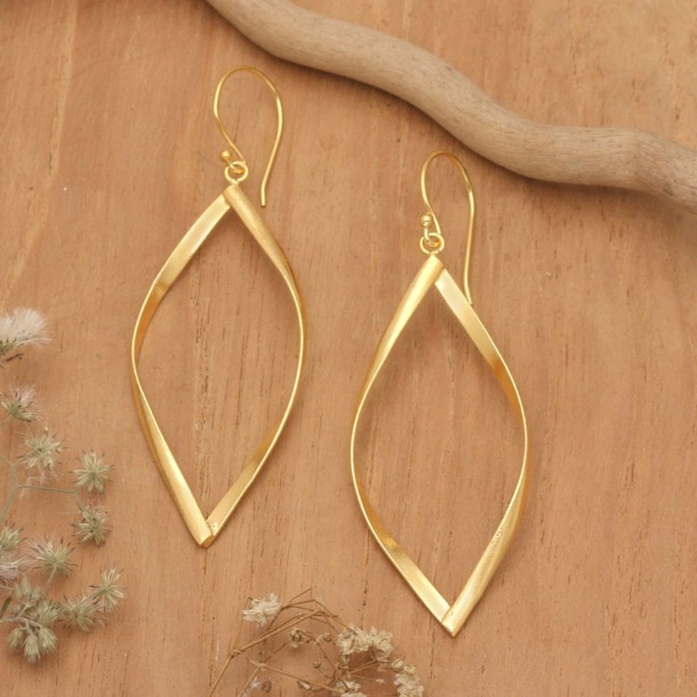 Modern High-Polished 18k Gold-Plated Dangle Earrings 'Eyes of Glory'