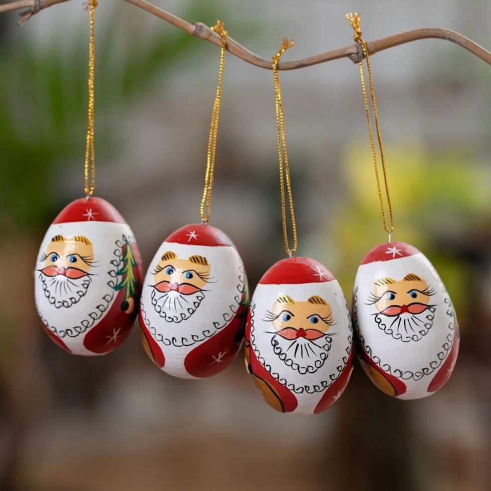 Classic Set of 4 Egg-Shaped Albesia Wood Santa Ornaments 'Eggy Claus'