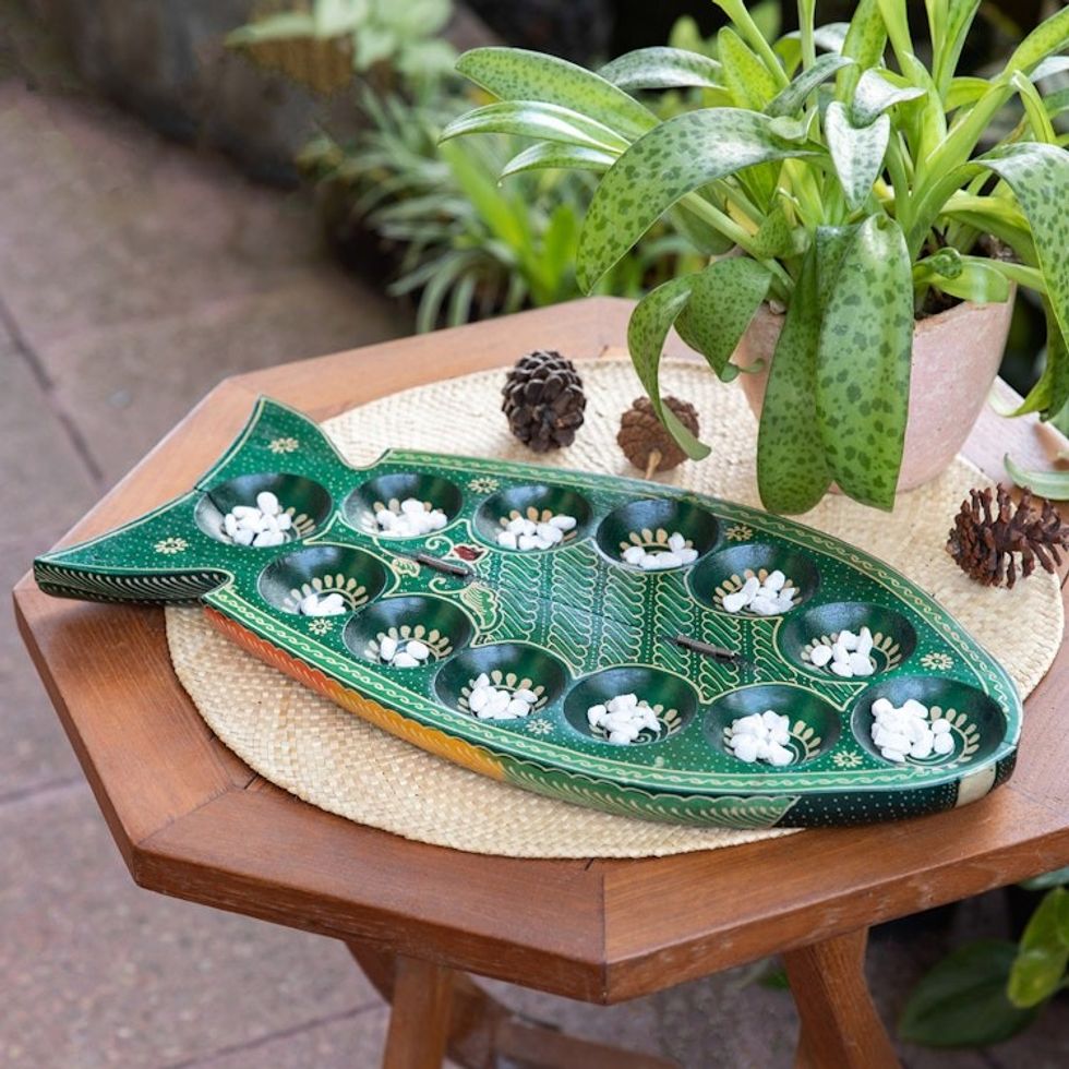 Foldable Fish-Shaped Batik Wood Mancala Board Game Set 'Swimming Tilapia'