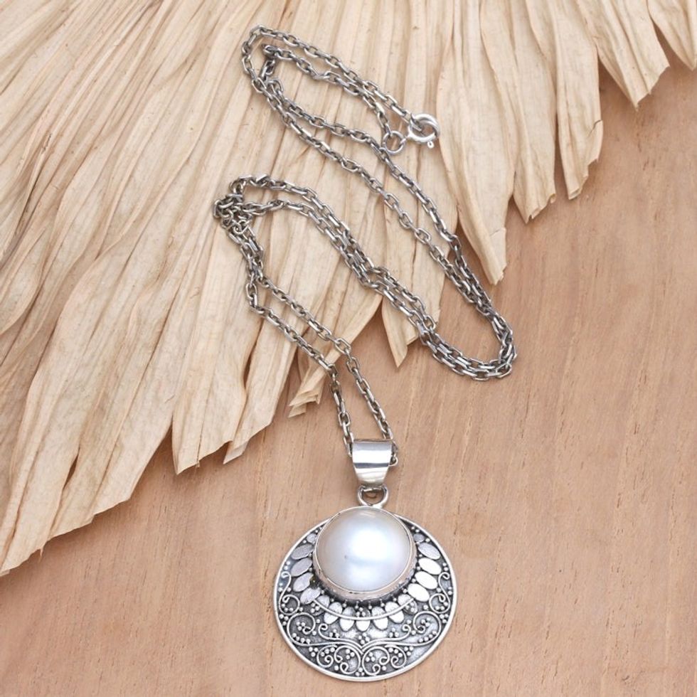 Traditional Sterling Silver Pendant Necklace with Grey Pearl 'Feminine Majesty'