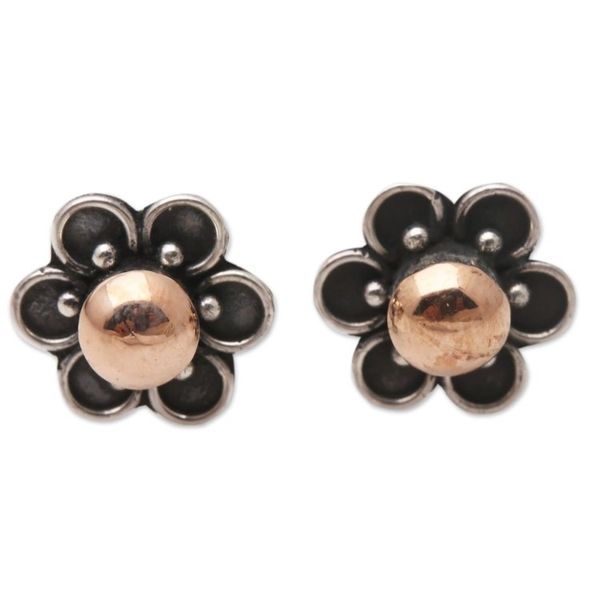 Alternate image for Handmade Gold-Accented Sterling Silver Stud Earrings Golden Stamen
