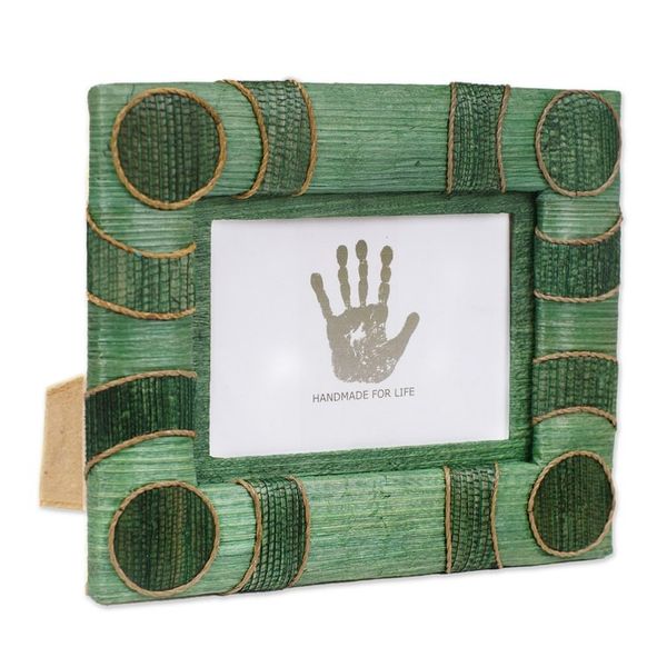 Alternate image for 3x5 Natural Fiber Photo Frame in Green from Indonesia Circle of Memories in Green