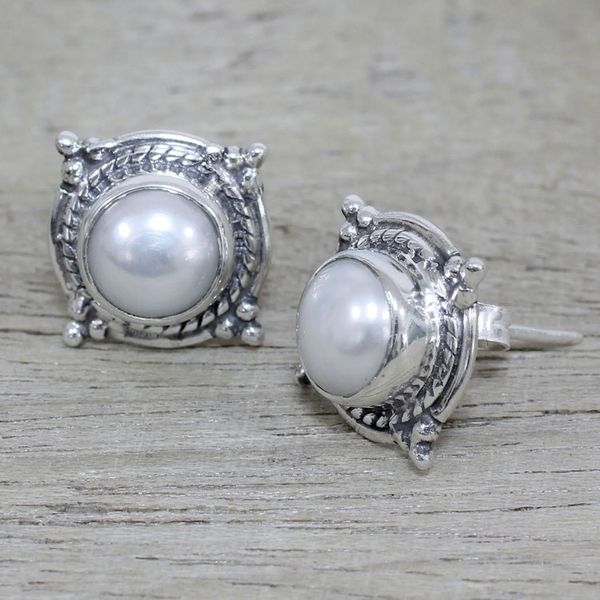 Alternate image for Cultured Pearl and Sterling Silver Earrings from India Morning Crowns