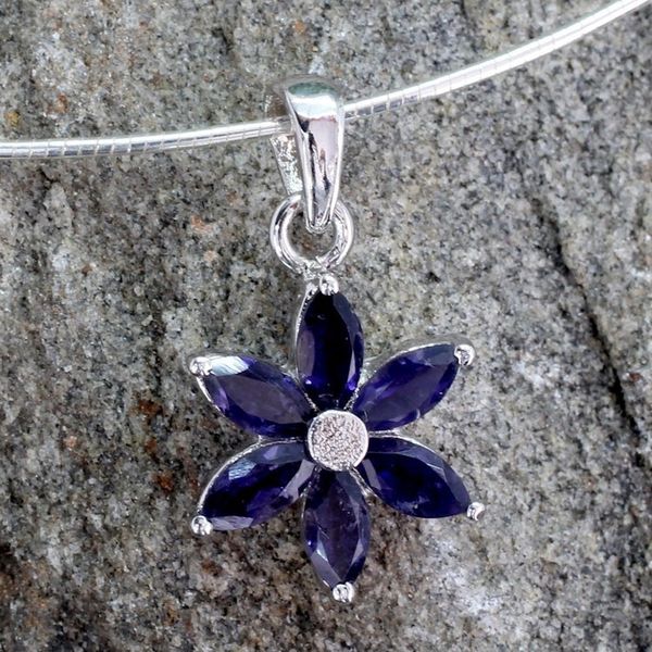Alternate image for Floral Jewelry Iolite and Sterling Silver Necklace Ocean Daisy