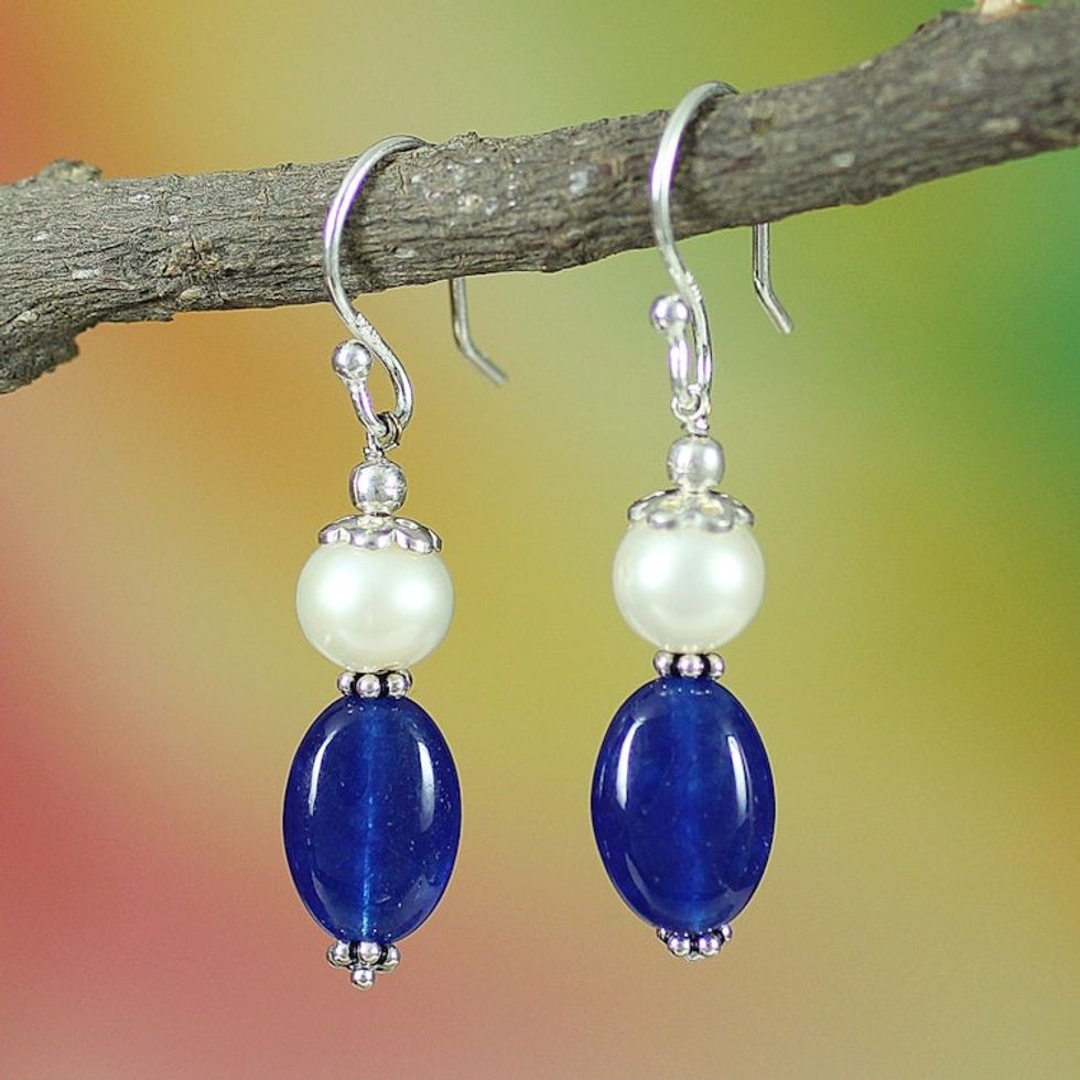 Pearl dangle earrings 'Sky Kisses'