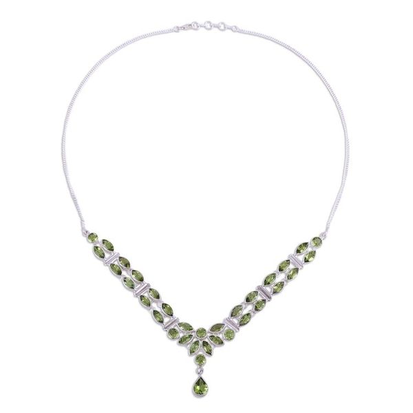 Alternate image for Peridot Pendant Necklace with 17 Carats of Gemstones Evening in Delhi