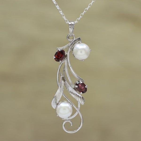 Alternate image for Leafy Garnet and Cultured Pearl Pendant Necklace from India Eternal Glamour
