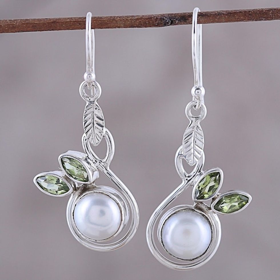 Cultured Pearl and Faceted Peridot Dangle Earrings 'Spring Beauty'