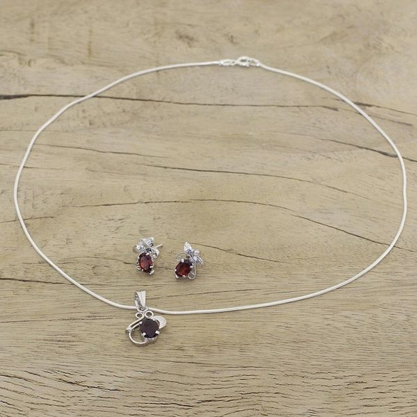 Alternate image for Floral Jewelry Set in Sterling Silver and Garnet Red Leaves