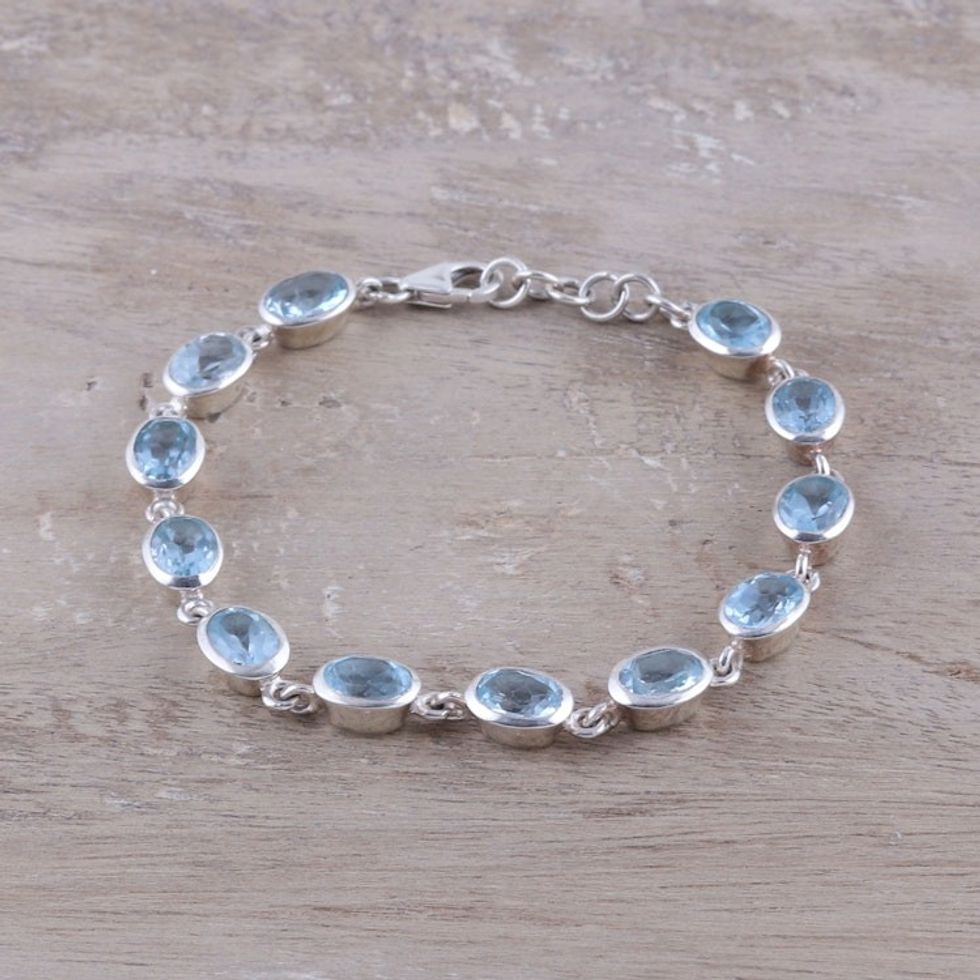 18-Carat Blue Topaz Link Bracelet Crafted in India 'Sea Luster'