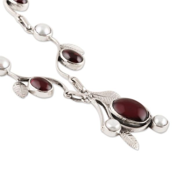 Alternate image for Leaf Motif Garnet and Cultured Pearl Necklace from India Enthralling Beauty