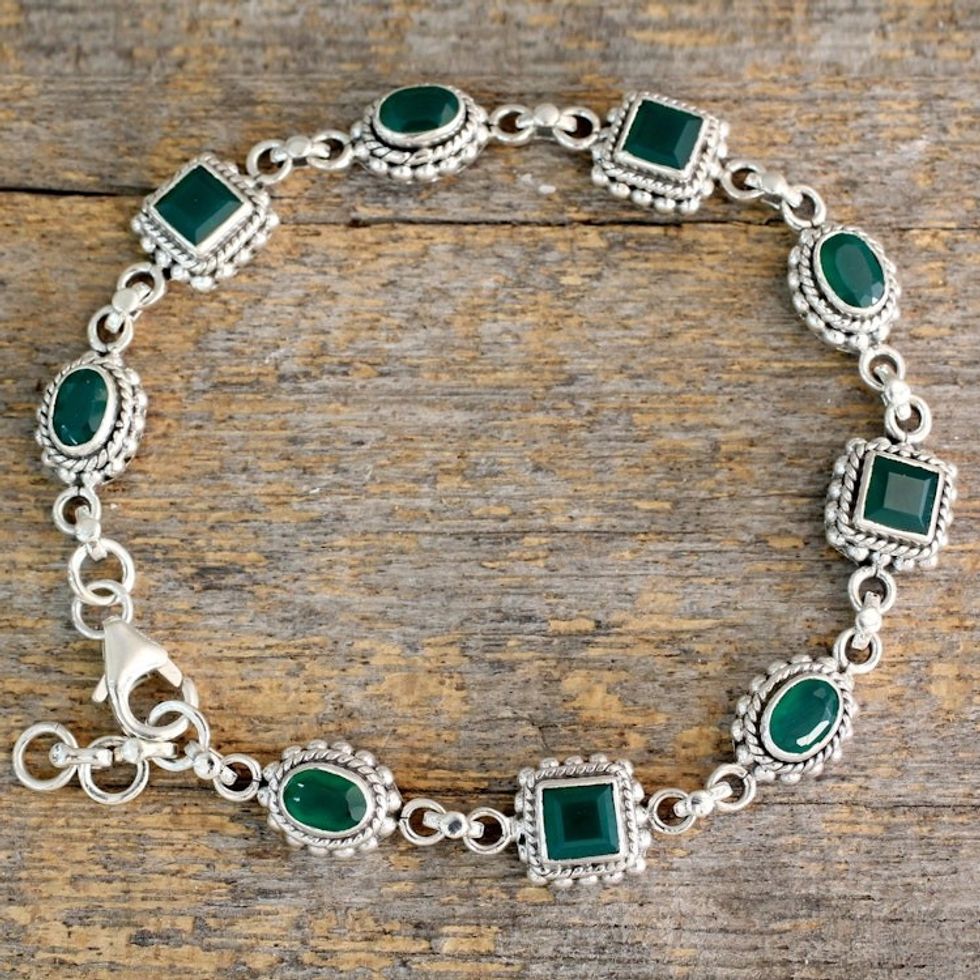 Link Bracelet in Sterling Silver with Enhanced Green Onyx 'Captivating Green'