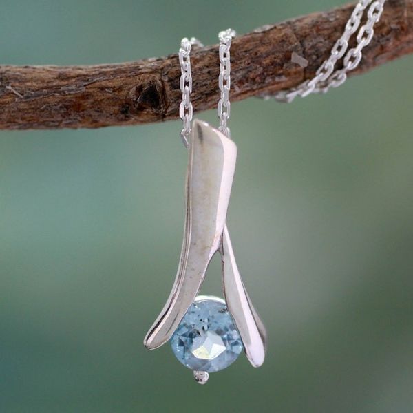 Alternate image for Indian Sterling Silver and Blue Topaz Necklace Silver Flare