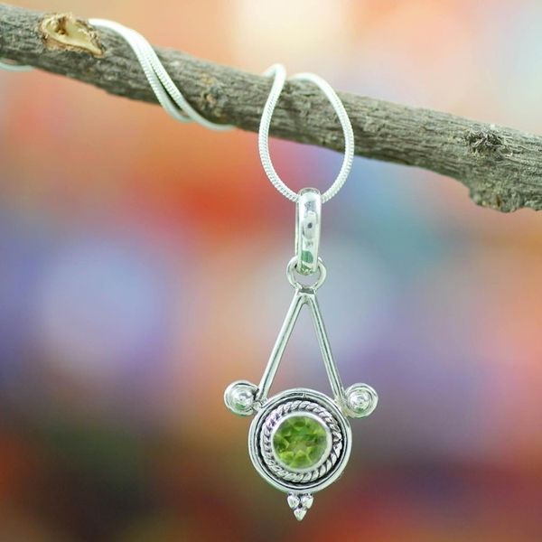 Alternate image for Sterling Silver and Peridot Necklace Modern Indian Jewelry Chennai Promise