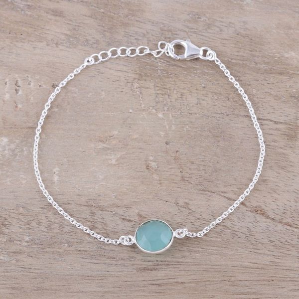 Alternate image for Adjustable Chalcedony Pendant Bracelet from India Aqua Night