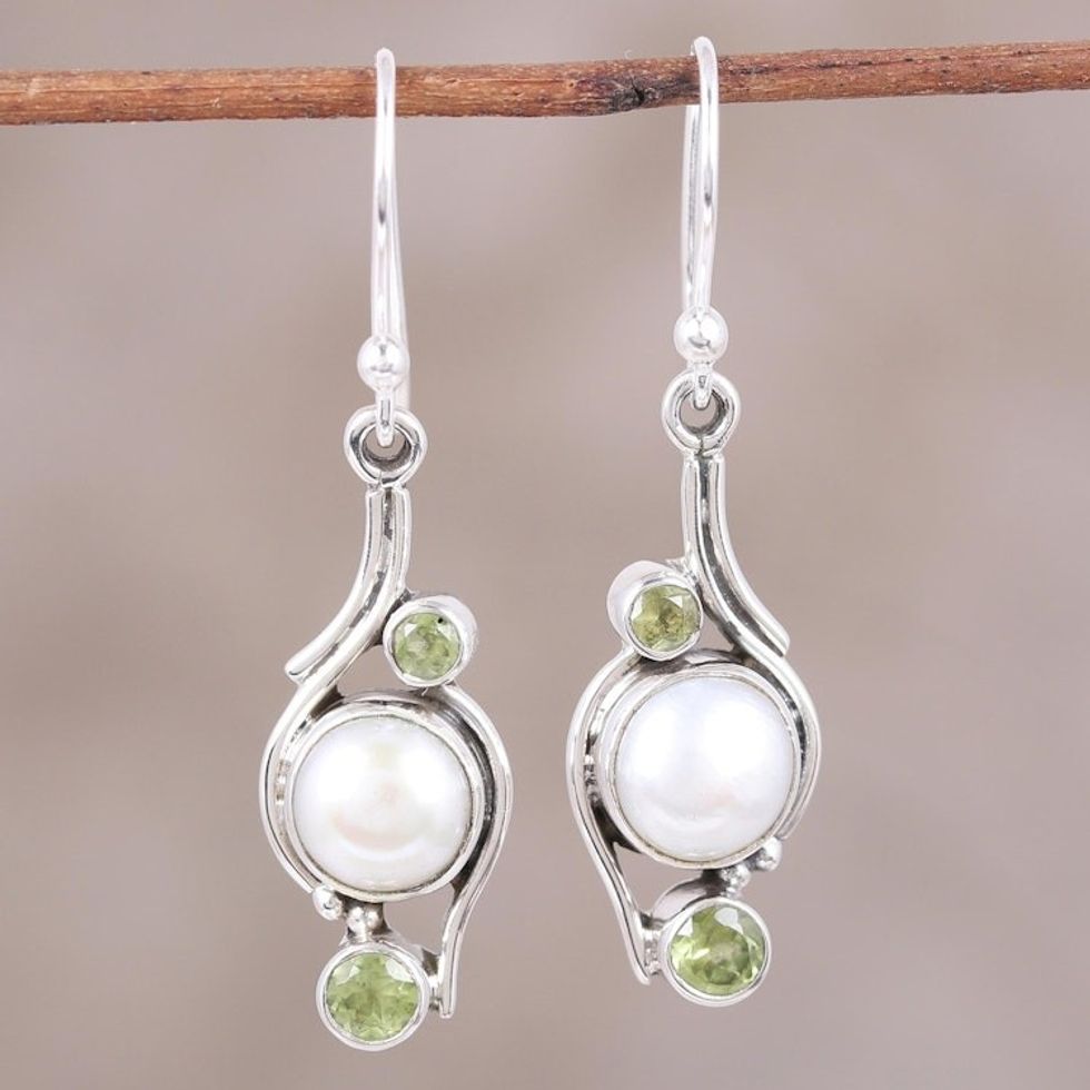 India Style Pearls and Peridot Earrings 'Sweet Dreams'