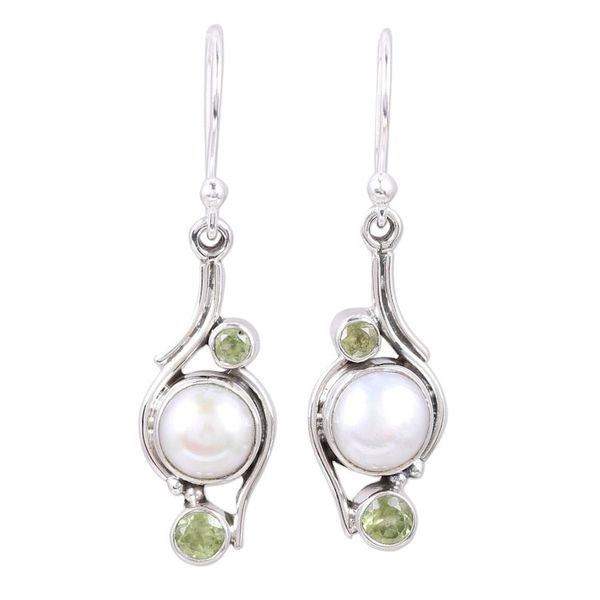Alternate image for India Style Pearls and Peridot Earrings Sweet Dreams